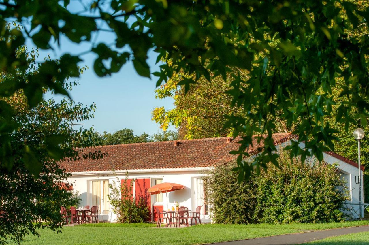 Готель Club Decouverte Vacanciel Cambo Les Bains Екстер'єр фото